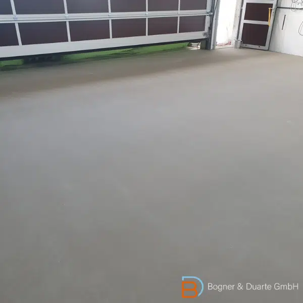 Werkstatt-Boden mit Epoxidharz